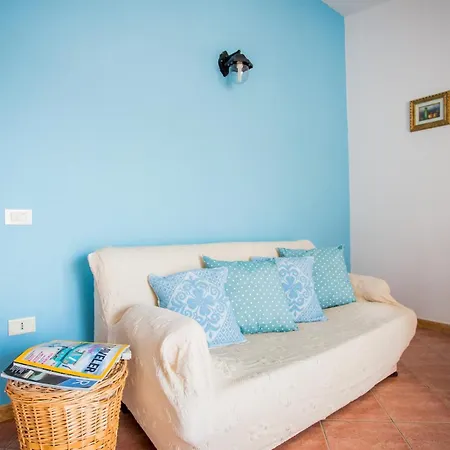 Sun House 4 Center Airconditioned Apartment Villasimius