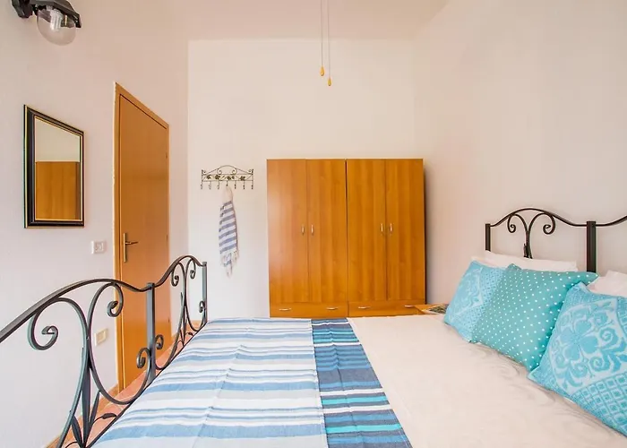 Sun House 4 Center Airconditioned Villasimius